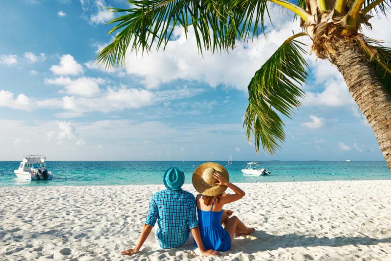 Travel Insurance for Maldives: Honeymoons and Family Trips
